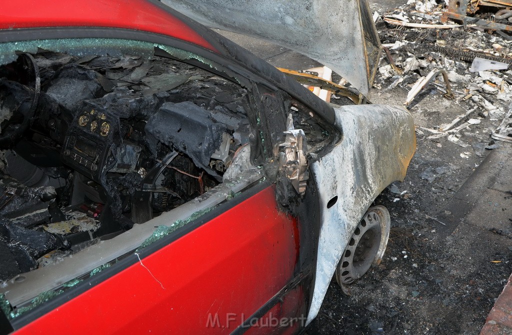 Wohnmobilbrand Koeln Rath Walhallstr P120.JPG - Miklos Laubert